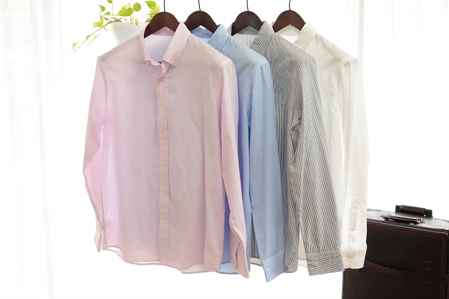 ４つのシャツ